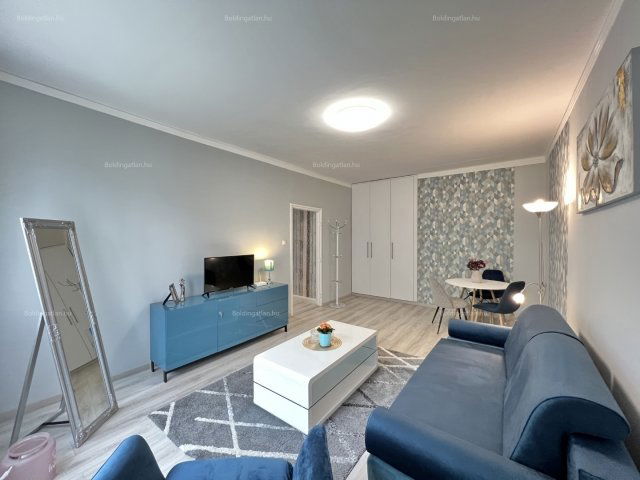 Kiadó téglalakás, albérlet, Kaposváron 150 E Ft / hó