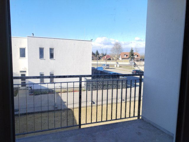 Eladó iroda, Győrött 35.99 M Ft / költözzbe.hu