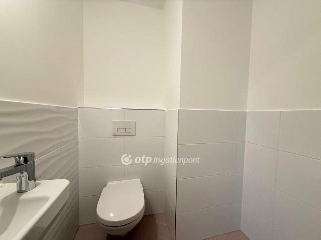 Eladó téglalakás, Budapesten, IX. kerületben 83.9 M Ft, 2 szobás