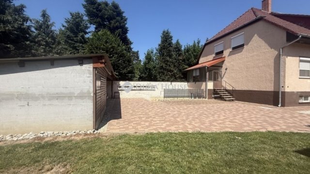 Eladó családi ház, Bükön 87.5 M Ft, 7 szobás