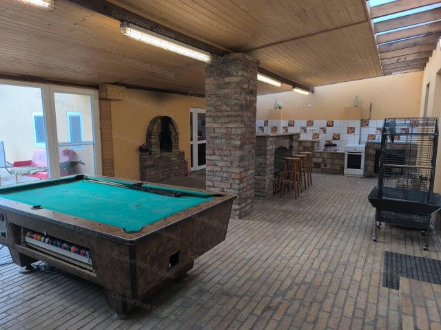 Eladó családi ház, Szolnokon 110 M Ft, 3 szobás