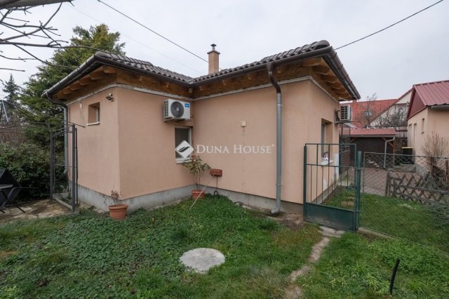 Eladó családi ház, Vértesszőlősön 44.9 M Ft, 2 szobás