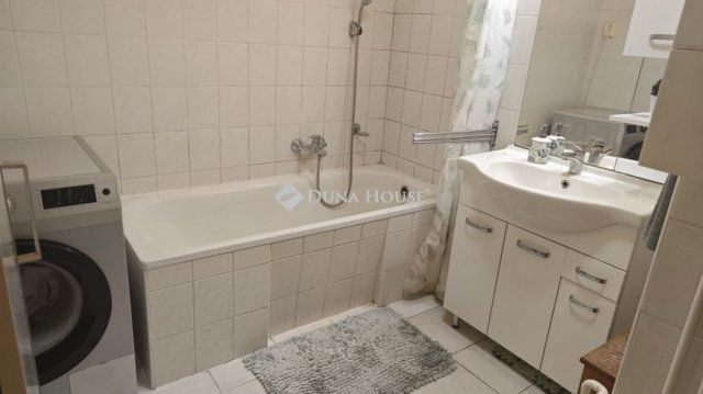 Eladó téglalakás, Budapesten, XVI. kerületben 84.5 M Ft