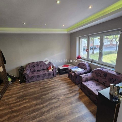 Eladó családi ház, Kecskeméten 42.9 M Ft, 1 szobás