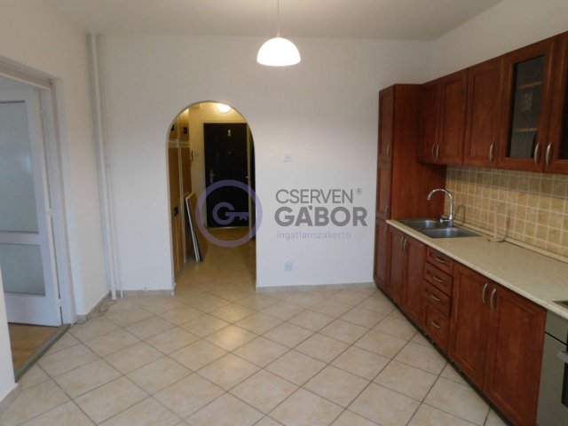 Eladó panellakás, Debrecenben 59.5 M Ft, 1+2 szobás