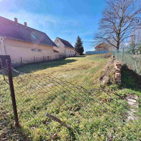 Eladó telek, Siófokon 24.99 M Ft / költözzbe.hu