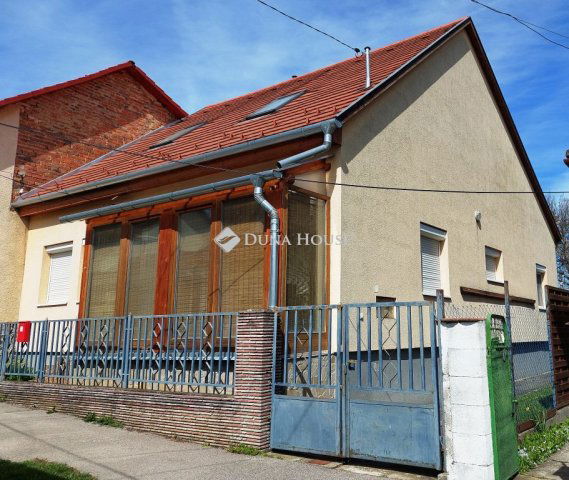 Eladó családi ház, Kaposváron 82.5 M Ft, 4+1 szobás