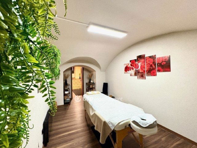 Eladó téglalakás, Budapesten, VII. kerületben 62.9 M Ft