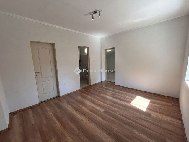 Eladó családi ház, Dávodon 17.5 M Ft, 2 szobás