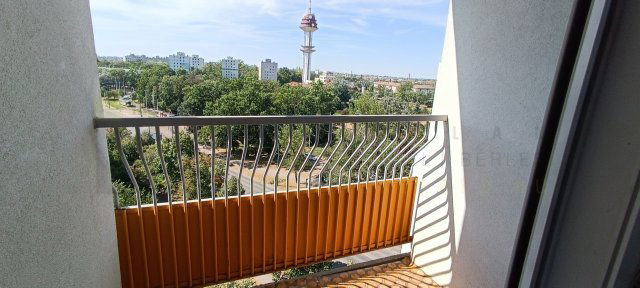 Eladó panellakás, Szegeden 42.9 M Ft, 2+1 szobás