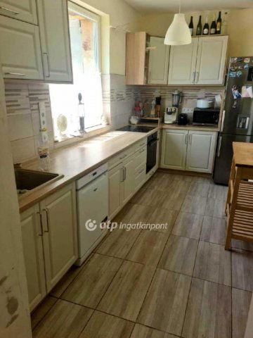 Eladó családi ház, Hantoson 45 M Ft, 2 szobás