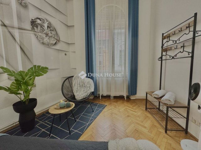 Eladó téglalakás, Budapesten, VIII. kerületben 89 M Ft, 4 szobás