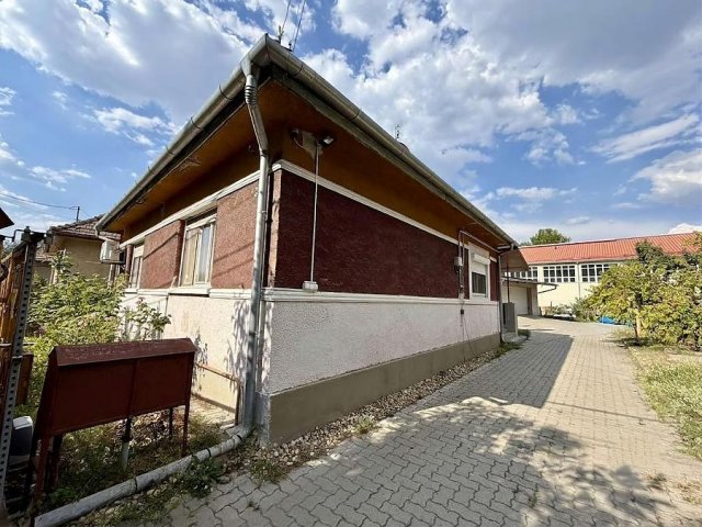 Eladó családi ház, Vácrátóton 94.5 M Ft, 3 szobás