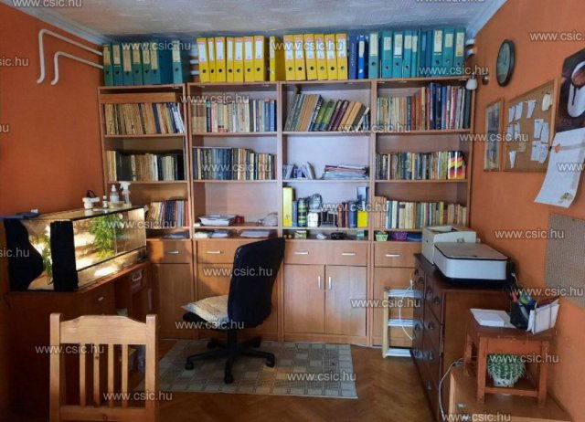 Eladó családi ház, Budapesten, IV. kerületben 78 M Ft