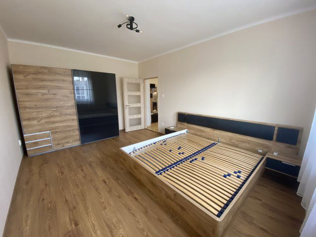 Kiadó téglalakás, albérlet, Debrecenben, Ibolya utcában