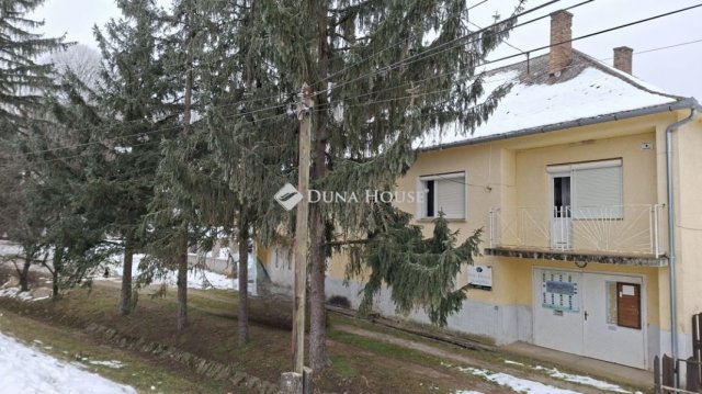 Eladó családi ház, Orfűn 135 M Ft, 4 szobás