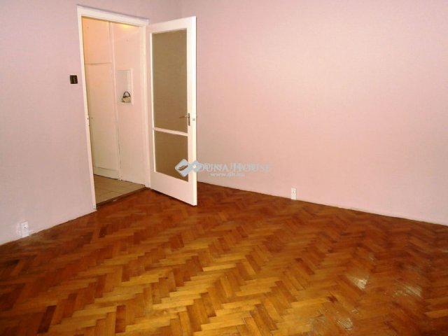 Kiadó panellakás, albérlet, Székesfehérvárott, József Attila utcában