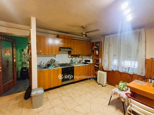 Eladó téglalakás, Tökölön 57.9 M Ft, 2+1 szobás