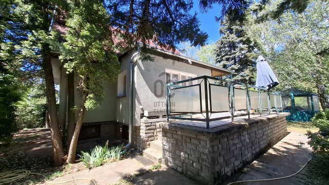 Eladó családi ház, Telkin 77.9 M Ft, 4 szobás