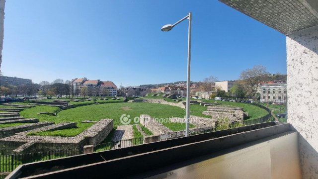 Kiadó téglalakás, albérlet, Budapesten, III. kerületben