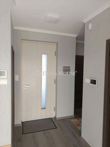 Eladó családi ház, Balatonakaliban 849.9 M Ft, 6 szobás