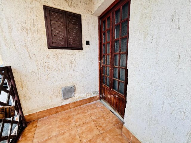 Eladó ikerház, Hajdúböszörményen 69 M Ft, 5 szobás