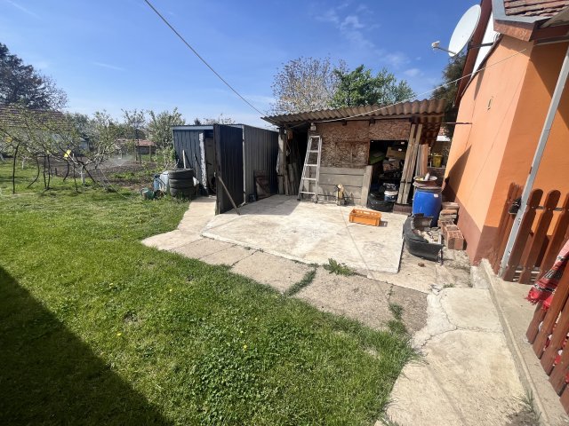 Eladó családi ház, Sarkadon 20.3 M Ft, 2 szobás