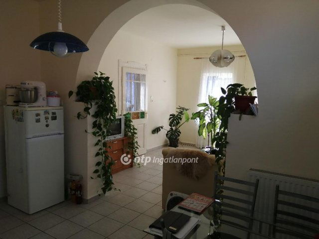 Eladó családi ház, Adácson 29 M Ft, 2+1 szobás
