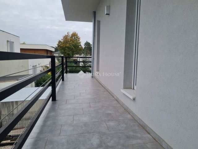 Eladó ikerház, Siófokon 85.9 M Ft, 3 szobás