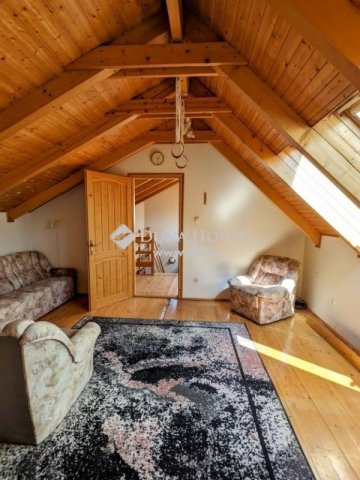 Eladó ikerház, Pilisszentkereszten 84.9 M Ft, 8 szobás