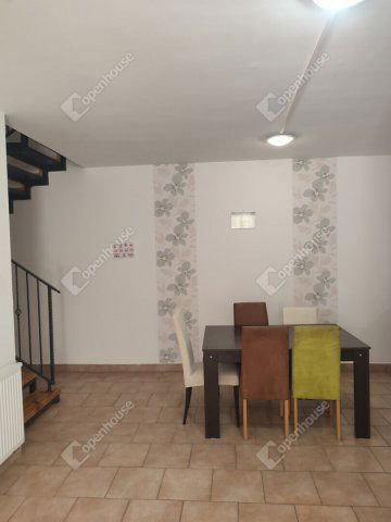 Kiadó téglalakás, albérlet, Tatán 560 E Ft / hó, 4 szobás