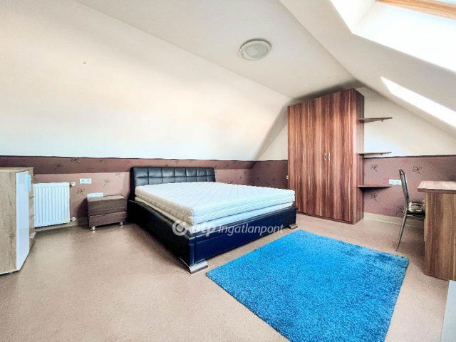 Eladó téglalakás, Győrött 44.5 M Ft, 1 szobás