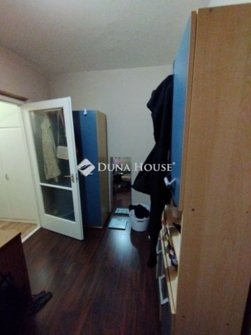 Eladó panellakás, Szegeden 45.5 M Ft, 2 szobás