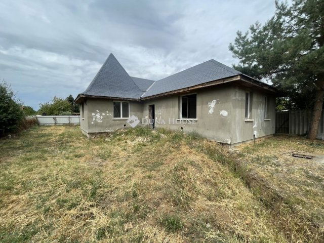 Eladó családi ház, Budapesten, XVIII. kerületben 99.9 M Ft