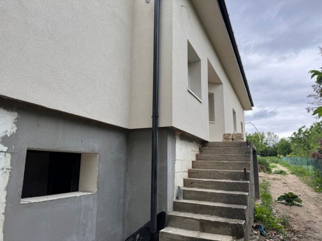Eladó családi ház, Diósdon 157 M Ft, 5 szobás