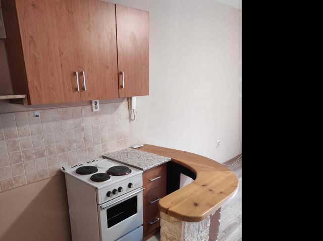 Kiadó panellakás, albérlet, Szekszárdon 85 E Ft / hó, 1 szobás