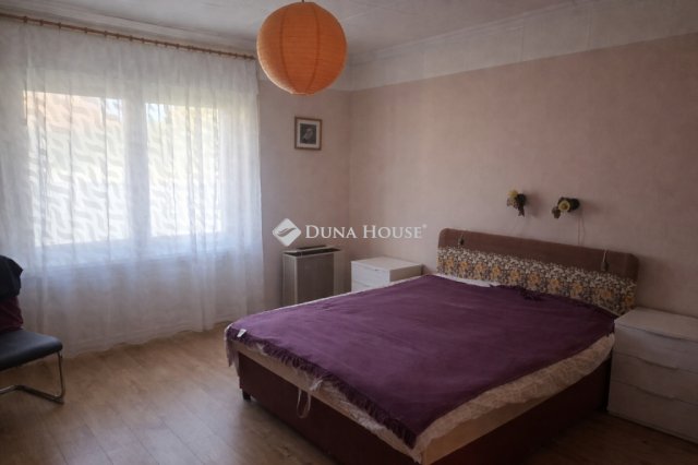 Eladó családi ház, Ceglédbercelen 49.5 M Ft, 3 szobás
