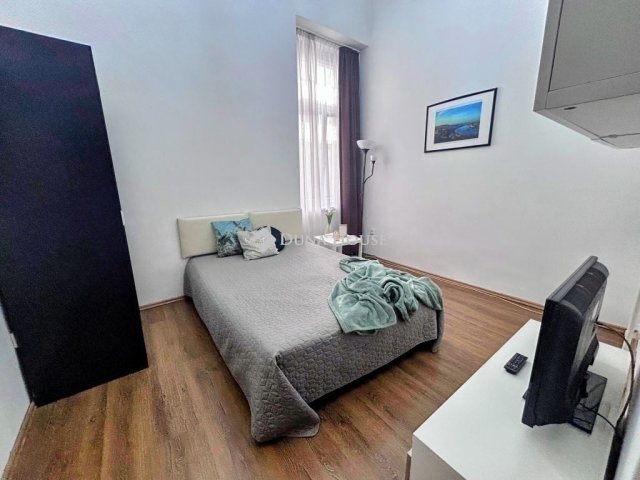 Eladó téglalakás, Budapesten, V. kerületben 84 M Ft, 2 szobás