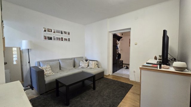 Eladó téglalakás, Dunaújvárosban, Gagarin téren 39.9 M Ft