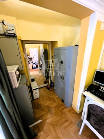 Eladó üzlethelyiség, Veszprémben 48 M Ft / költözzbe.hu