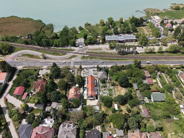 Eladó nyaraló, Balatonfűzfőn 83.9 M Ft, 2 szobás