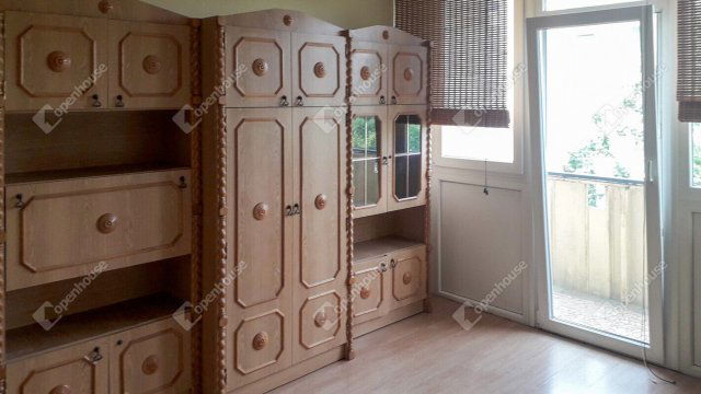 Eladó panellakás, Szegeden 49.9 M Ft, 2 szobás