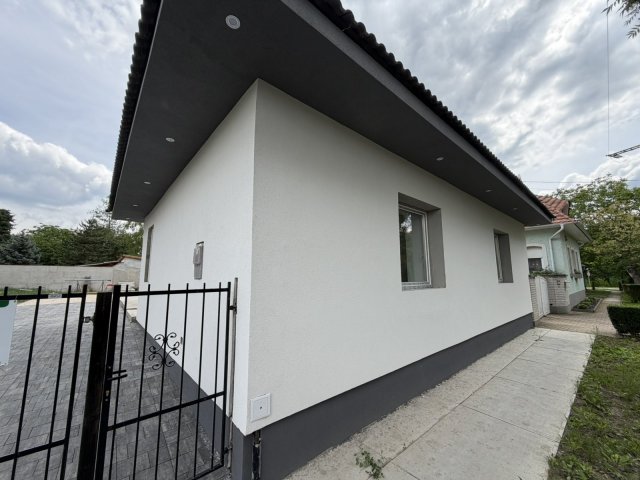 Eladó családi ház, Gyulán 99 M Ft, 4+1 szobás