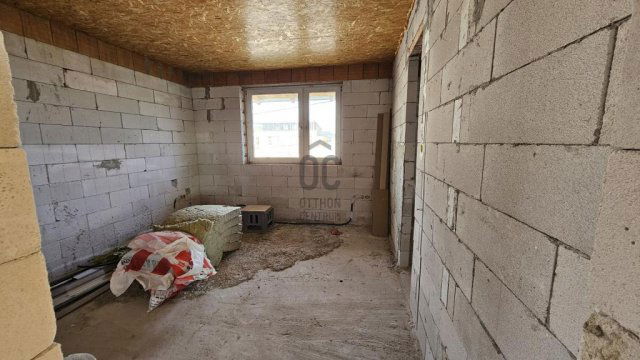 Eladó családi ház, Szigetszentmiklóson 159.9 M Ft, 8 szobás