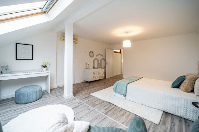 Eladó téglalakás, Szegeden 99 M Ft, 3 szobás