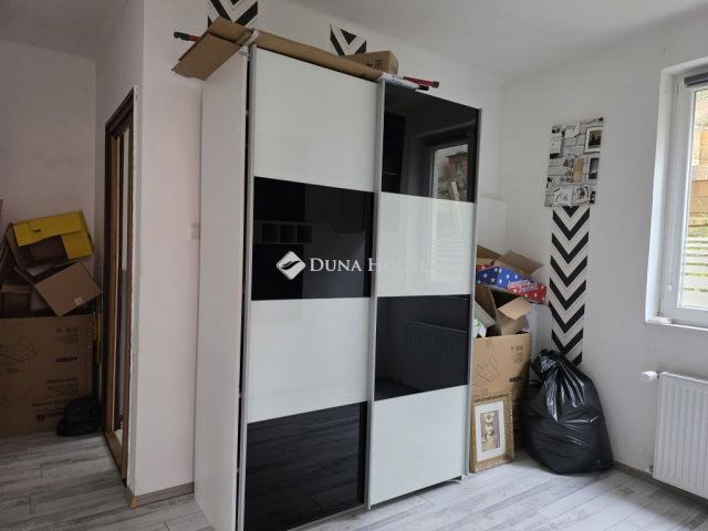 Eladó családi ház, Sopronban 105 M Ft, 7 szobás