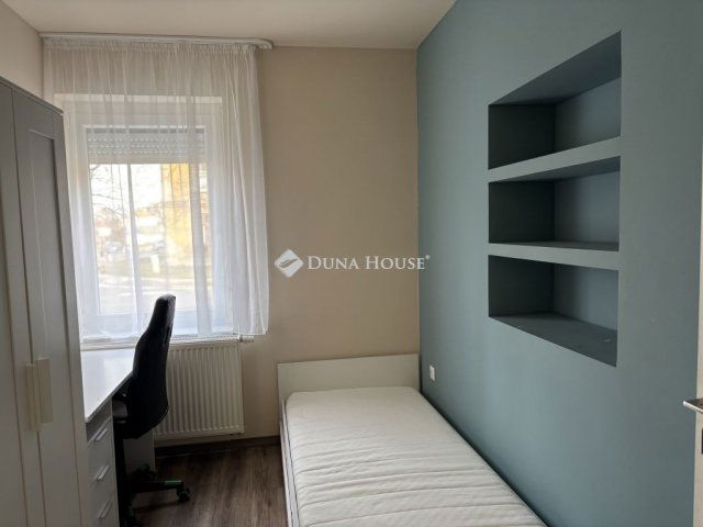 Eladó téglalakás, Miskolcon 35.7 M Ft, 3+1 szobás