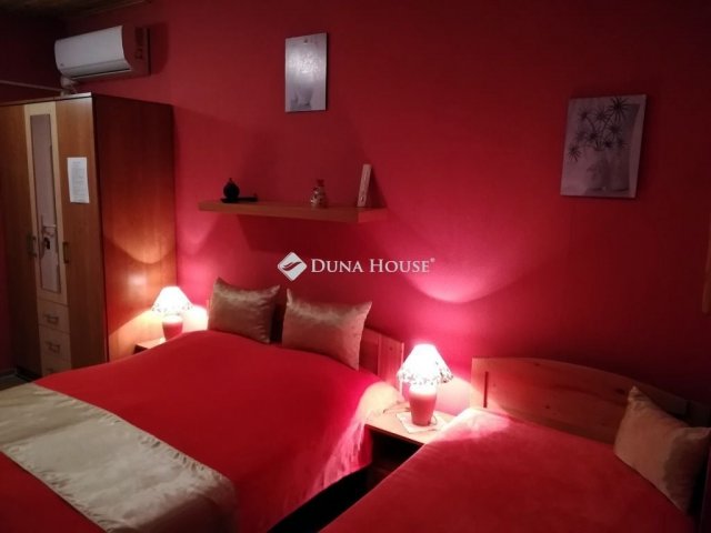 Eladó téglalakás, Egerben 51 M Ft, 2 szobás