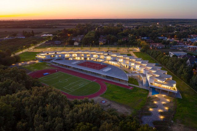 Kiadó sorház, albérlet, Debrecenben 770 E Ft / hó, 4 szobás