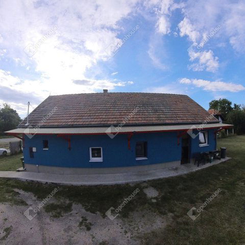 Eladó családi ház, Monoron 37.9 M Ft, 2 szobás
